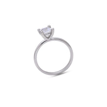 Load image into Gallery viewer, White topaz solitaire ring in silver