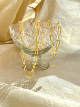 Load image into Gallery viewer, Link Chain in glass under sunlight