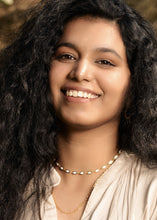 Load image into Gallery viewer, Model wearing Tia Choker